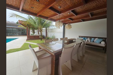 Casa para alugar com 442m², 4 quartos e 1 vaga