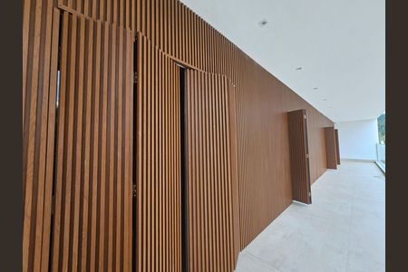Casa para alugar com 442m², 4 quartos e 1 vaga