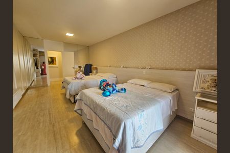 Casa para alugar com 442m², 4 quartos e 1 vaga