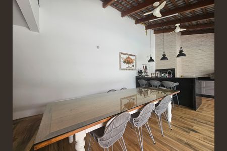 Casa para alugar com 442m², 4 quartos e 1 vaga