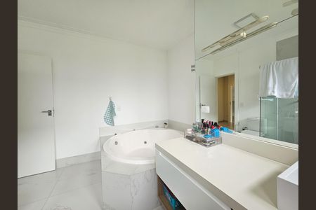 Casa para alugar com 442m², 4 quartos e 1 vaga