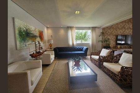 Casa para alugar com 442m², 4 quartos e 1 vaga