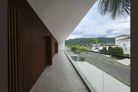 Casa para alugar com 442m², 4 quartos e 1 vaga