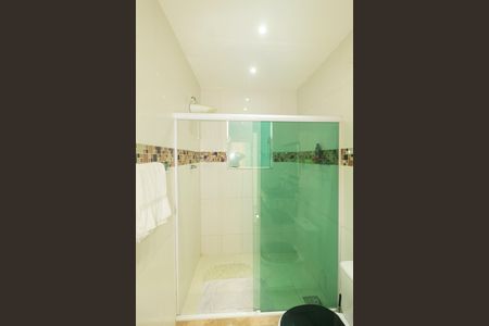 Casa para alugar com 200m², 3 quartos e 2 vagas Casa para alugar com 200m², 3 quartos e 2 vagasBanheiro Social 1