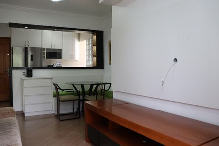 Sala de apartamento para alugar com 2 quartos, 55m² em Santa Terezinha, São Paulo