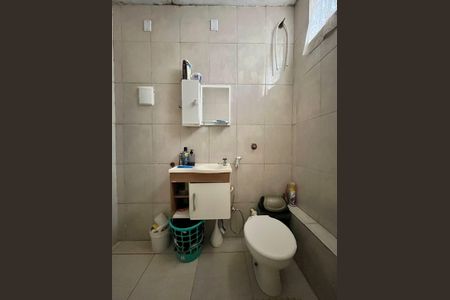 Casa à venda com 180m², 4 quartos e sem vagaBanheiro