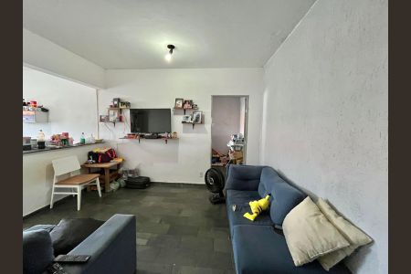 Casa à venda com 180m², 4 quartos e sem vagaSala