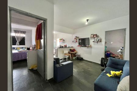 Casa à venda com 180m², 4 quartos e sem vagaSala