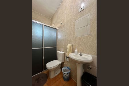 Casa à venda com 180m², 4 quartos e sem vagaBanheiro