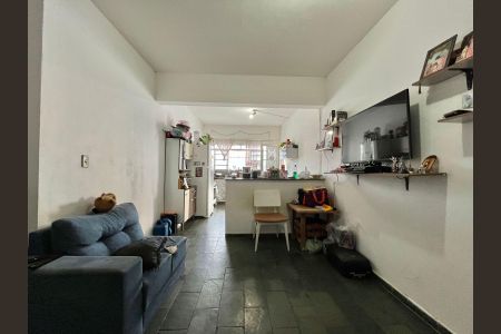 Casa à venda com 180m², 4 quartos e sem vagaSala