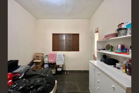 Casa à venda com 180m², 4 quartos e sem vaga Quarto 2
