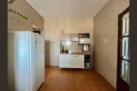 Casa à venda com 180m², 4 quartos e sem vagaCozinha