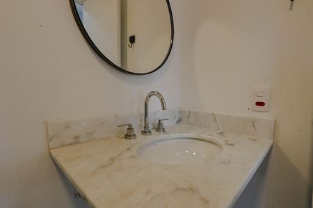 Apartamento para alugar com 74m², 3 quartos e 2 vagas Apartamento para alugar com 74m², 3 quartos e 2 vagasBanheiro