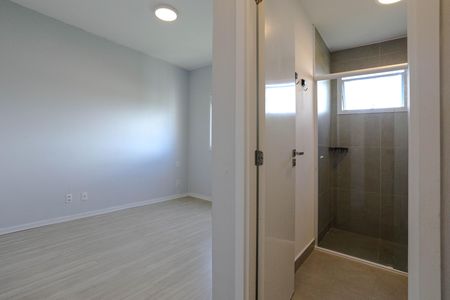 Apartamento para alugar com 74m², 3 quartos e 2 vagas Apartamento para alugar com 74m², 3 quartos e 2 vagasBanheiro