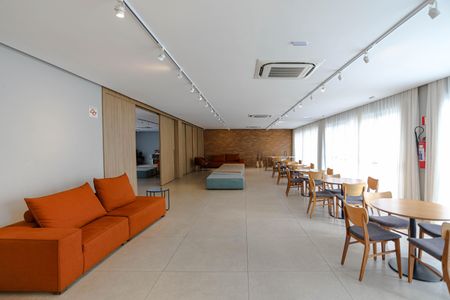 Apartamento para alugar com 74m², 3 quartos e 2 vagas Apartamento para alugar com 74m², 3 quartos e 2 vagasÁrea Comum