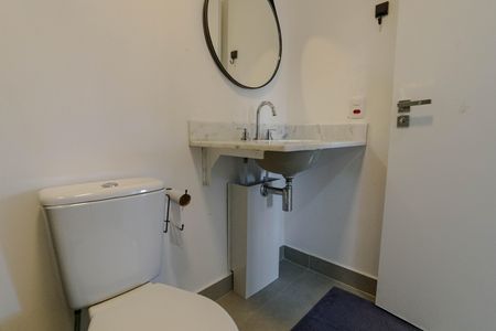 Apartamento para alugar com 74m², 3 quartos e 2 vagas Apartamento para alugar com 74m², 3 quartos e 2 vagasBanheiro