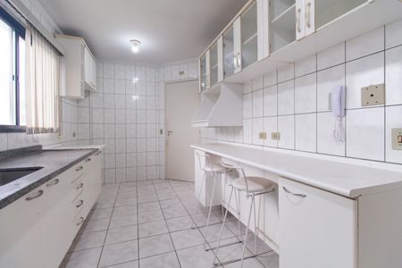 Apartamento à venda com 92m², 3 quartos e 2 vagasCozinha