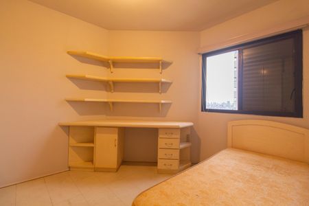 Apartamento à venda com 92m², 3 quartos e 2 vagasQuarto 2