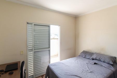 Casa à venda com 230m², 3 quartos e 6 vagas Casa à venda com 230m², 3 quartos e 6 vagasQuarto 2