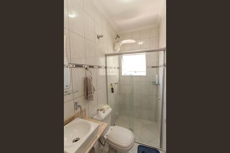 Casa à venda com 230m², 3 quartos e 6 vagas Casa à venda com 230m², 3 quartos e 6 vagasBanheiro