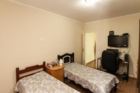 Casa à venda com 230m², 3 quartos e 6 vagas Casa à venda com 230m², 3 quartos e 6 vagasSuíte