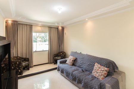 Sala  de casa à venda com 3 quartos, 230m² em Parque Vitoria, São Paulo