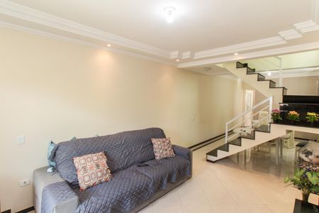 Casa à venda com 230m², 3 quartos e 6 vagas Casa à venda com 230m², 3 quartos e 6 vagasSala