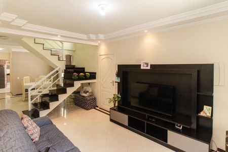 Sala  de casa à venda com 3 quartos, 230m² em Parque Vitoria, São Paulo