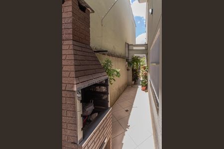 Casa à venda com 230m², 3 quartos e 6 vagas Casa à venda com 230m², 3 quartos e 6 vagasÁrea de Serviço