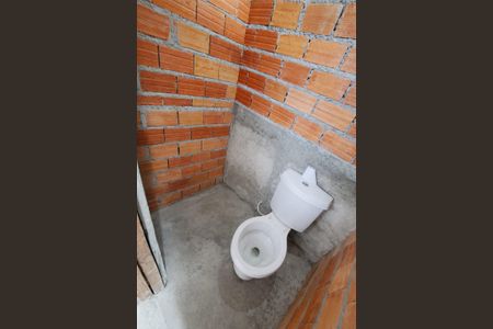 Casa à venda com 70m², 3 quartos e 1 vagaBanheiro 4