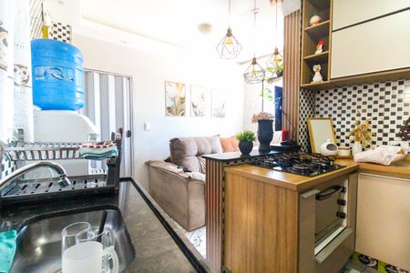 Casa para alugar com 30m², 1 quarto e sem vaga Casa para alugar com 30m², 1 quarto e sem vagaCozinha