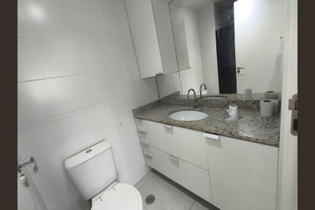 Banheiro de apartamento à venda com 2 quartos, 50m² em Todos os Santos, Rio de Janeiro