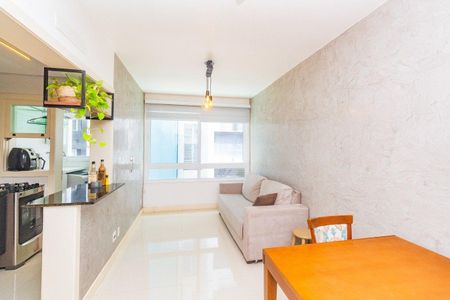 Sala  de apartamento para alugar com 1 quarto, 47m² em Passo d’Areia, Porto Alegre