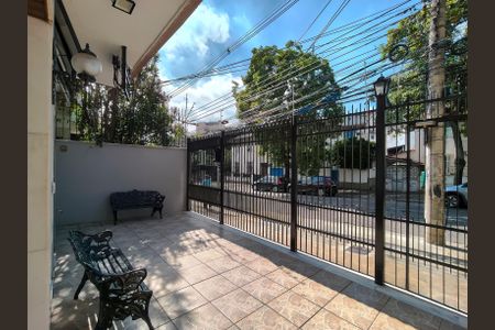 Apartamento para alugar com 83m², 2 quartos e sem vagaFachada e portaria