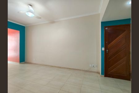 Apartamento para alugar com 83m², 2 quartos e sem vagaSala