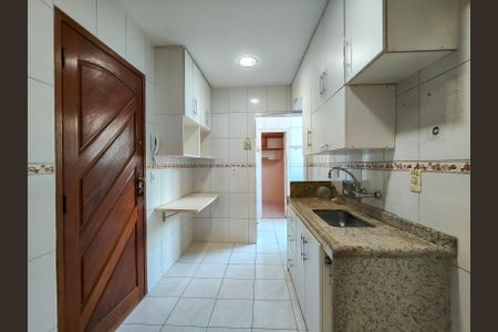 Apartamento para alugar com 83m², 2 quartos e sem vagaCozinha