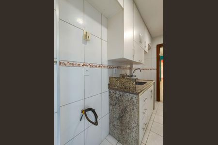 Apartamento para alugar com 83m², 2 quartos e sem vagaCozinha