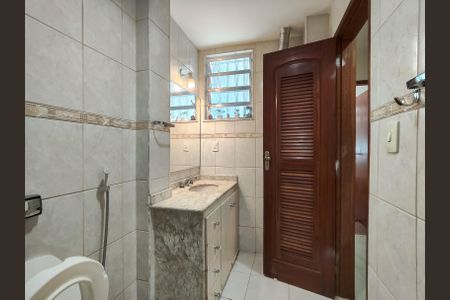 Apartamento para alugar com 83m², 2 quartos e sem vagaBanheiro Corredor