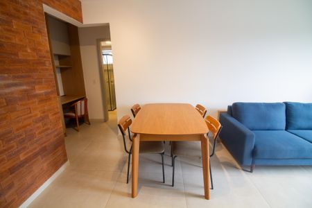 Sala / Sala de Jantar de apartamento para alugar com 1 quarto, 49m² em Cidade Monções, São Paulo
