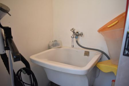 Apartamento à venda com 70m², 2 quartos e 1 vagaÁrea de Serviço