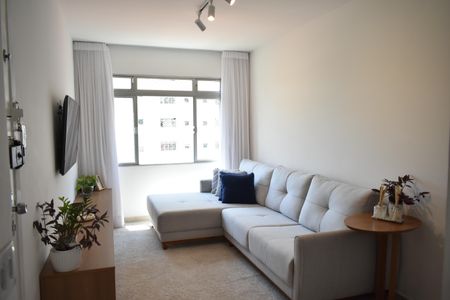 Apartamento à venda com 70m², 2 quartos e 1 vagaSala