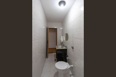 Banheiro 1 de casa para alugar com 8 quartos, 275m² em Cidade Parque Alvorada, Guarulhos