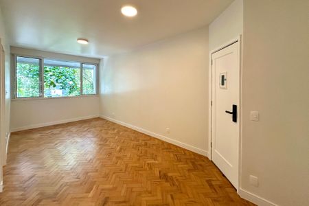 Apartamento à venda com 2 quartos, 63m² em Leblon, Rio de Janeiro