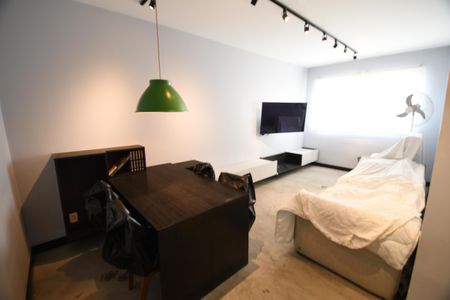 Sala de apartamento à venda com 2 quartos, 65m² em Bosque, Campinas