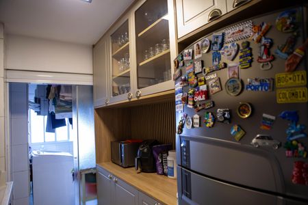 Apartamento à venda com 96m², 3 quartos e 2 vagas Apartamento à venda com 96m², 3 quartos e 2 vagasCozinha