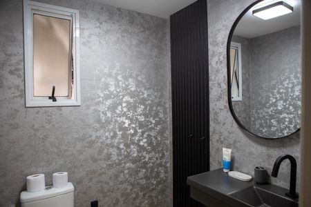 Apartamento à venda com 96m², 3 quartos e 2 vagas Apartamento à venda com 96m², 3 quartos e 2 vagasBanheiro social