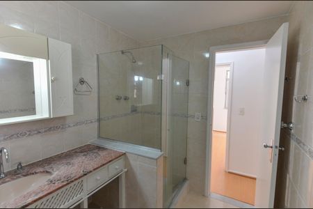 Apartamento à venda com 64m², 2 quartos e 1 vagaBanheiro