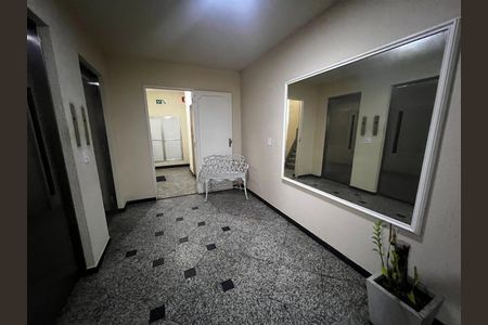 Apartamento à venda com 64m², 2 quartos e 1 vagaHall