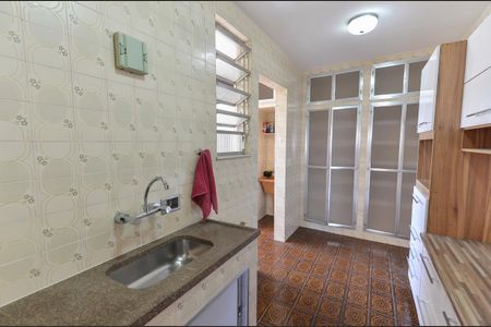 Apartamento à venda com 64m², 2 quartos e 1 vagaCozinha
