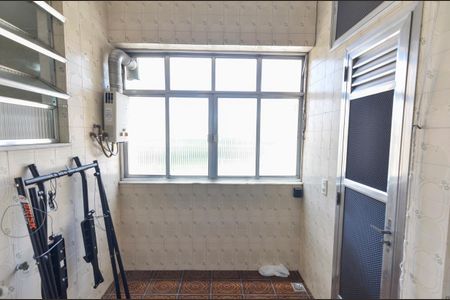 Apartamento à venda com 64m², 2 quartos e 1 vagaÁrea de Serviço